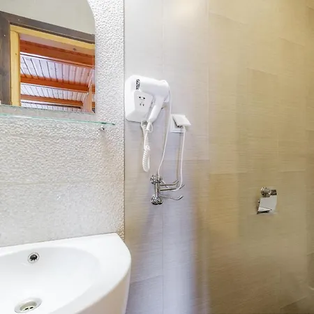 Relaks - 50 M Od Wyciagow, Blisko Restauracji I Term Couette-café Bukowina Tatrzańska